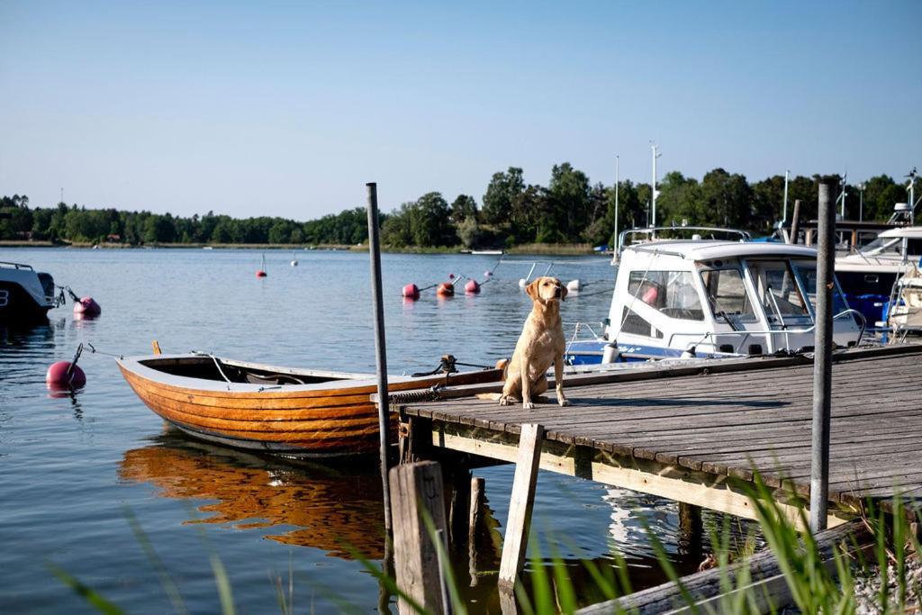 Bla Huset Apartment Vaxholm Ngoại thất bức ảnh